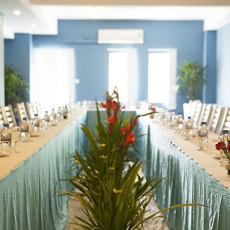 The Frangipani Living Arts Hotel And Spa Phnom Penh Extérieur photo