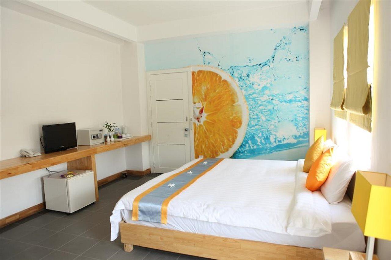 The Frangipani Living Arts Hotel And Spa Phnom Penh Extérieur photo