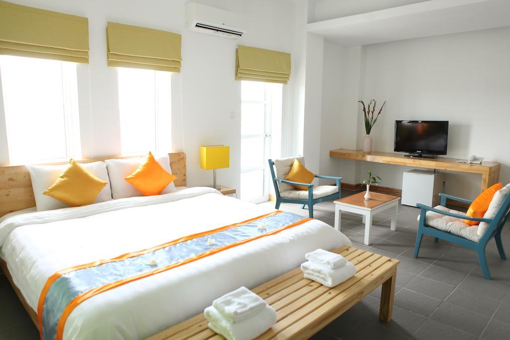 The Frangipani Living Arts Hotel And Spa Phnom Penh Extérieur photo