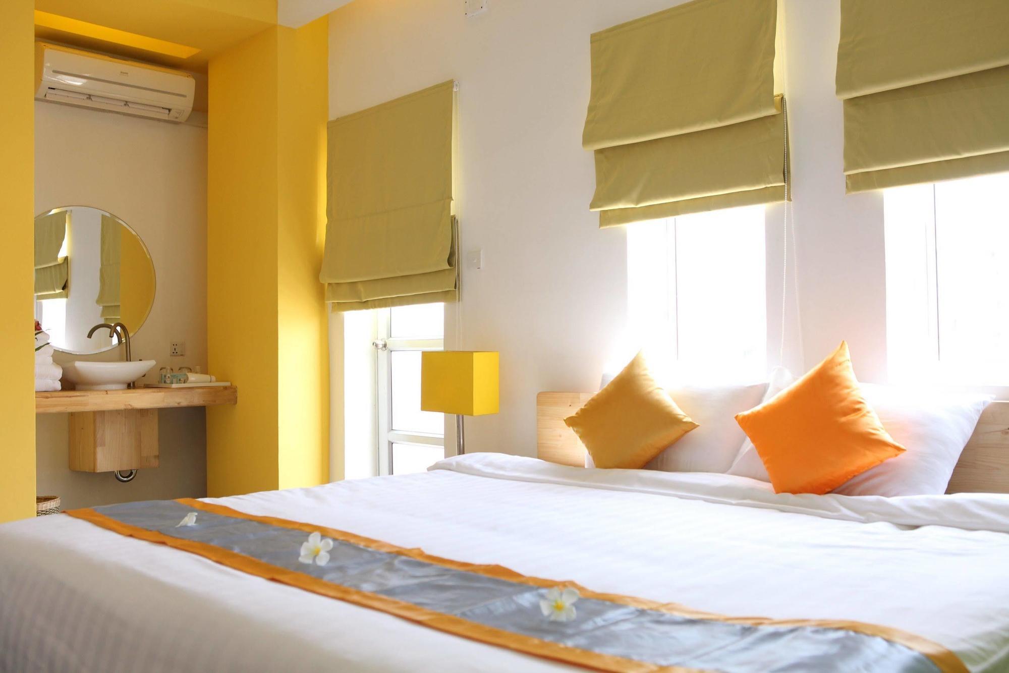 The Frangipani Living Arts Hotel And Spa Phnom Penh Chambre photo