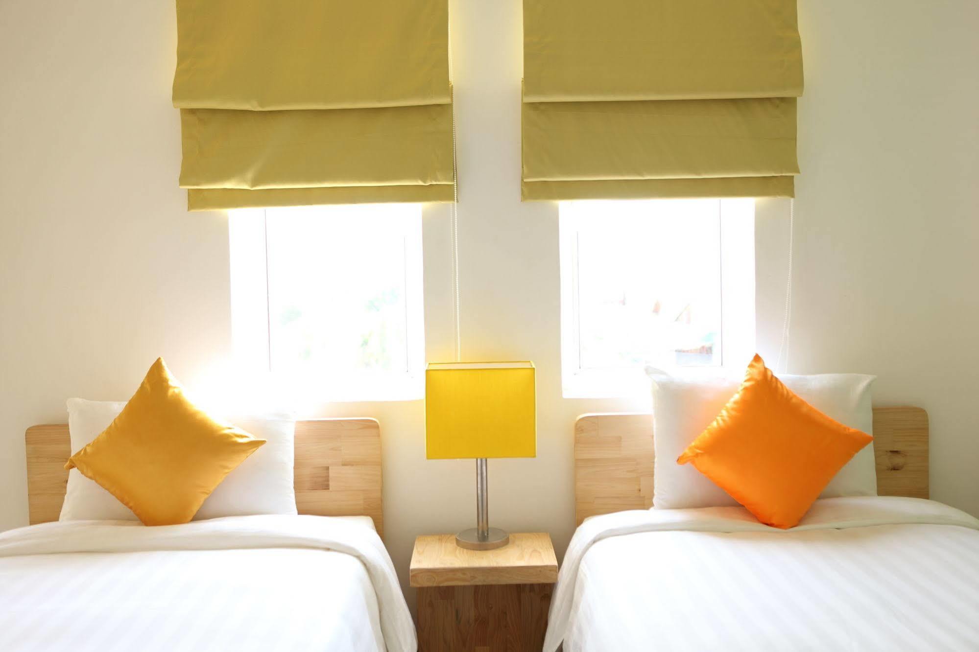 The Frangipani Living Arts Hotel And Spa Phnom Penh Extérieur photo
